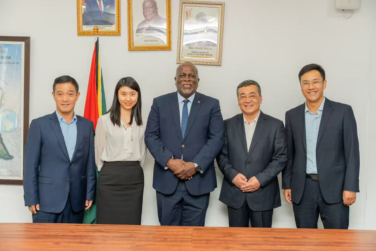 Bi Yanchun Meets with Acting President and Prime Minister Mark Phillips of Guyana and Conducts Business Activities